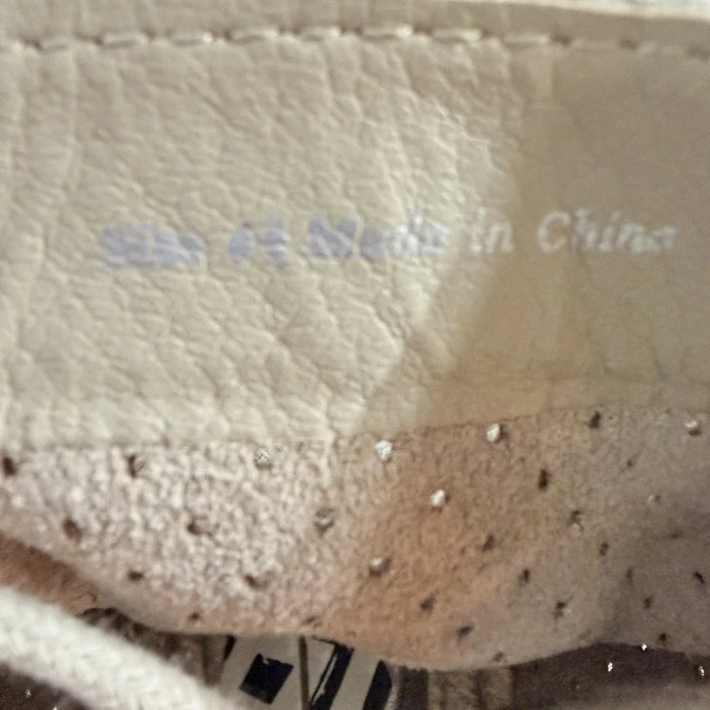 Dolce Vita Espadrille Lace Up Flats Womens Size 6.5 Taupe Perforated Suede Oxfor